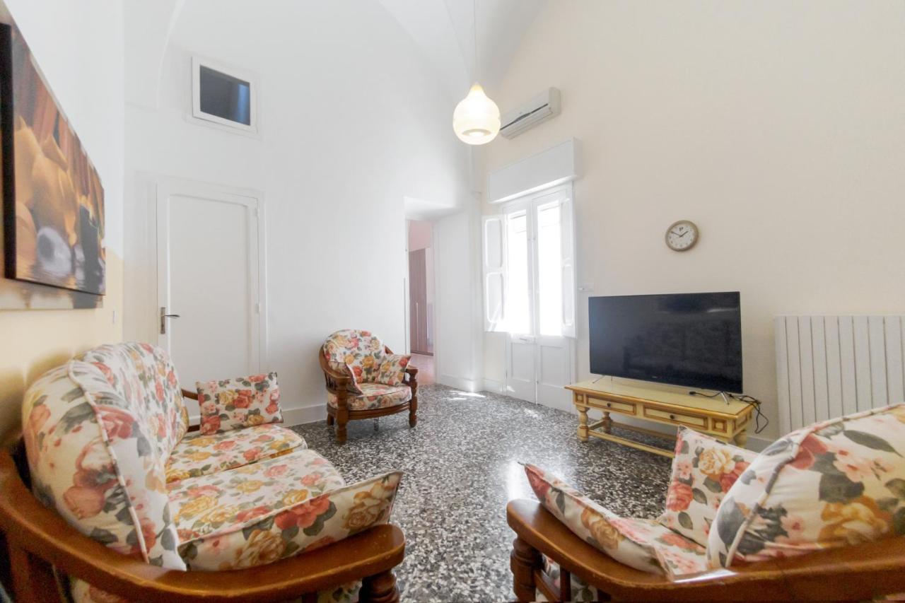 Casa Vacanze Penelope Alessano Exteriör bild